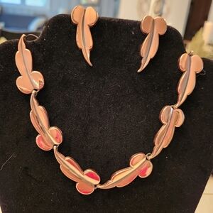 Renoir Vintage Copper fifteen inch necklace and clip earrings